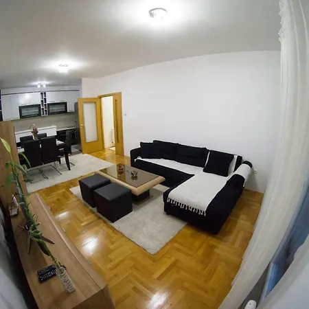 Apartman Stasa 2 公寓