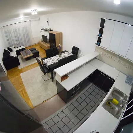 公寓 Apartman Stasa 2 特雷比涅