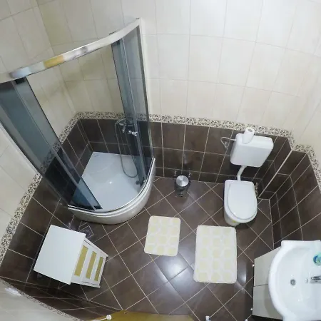 Apartman Stasa 2 *