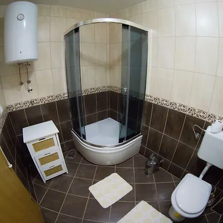 Apartman Stasa 2 特雷比涅