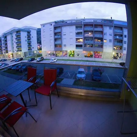 公寓 Apartman Stasa 2 *